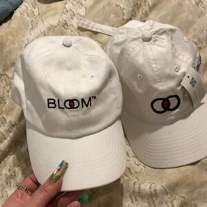 NWT DAD CAP SET OF 2